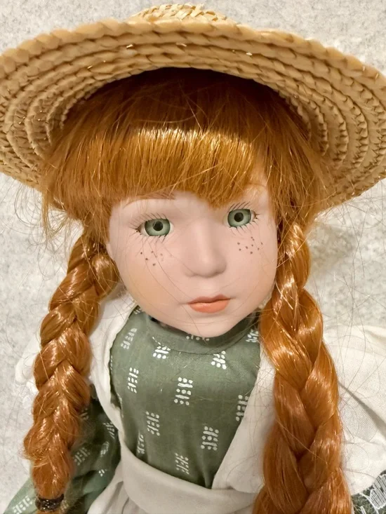 16โ Anne of Green Gables porcelain doll - Picture 2 of 11